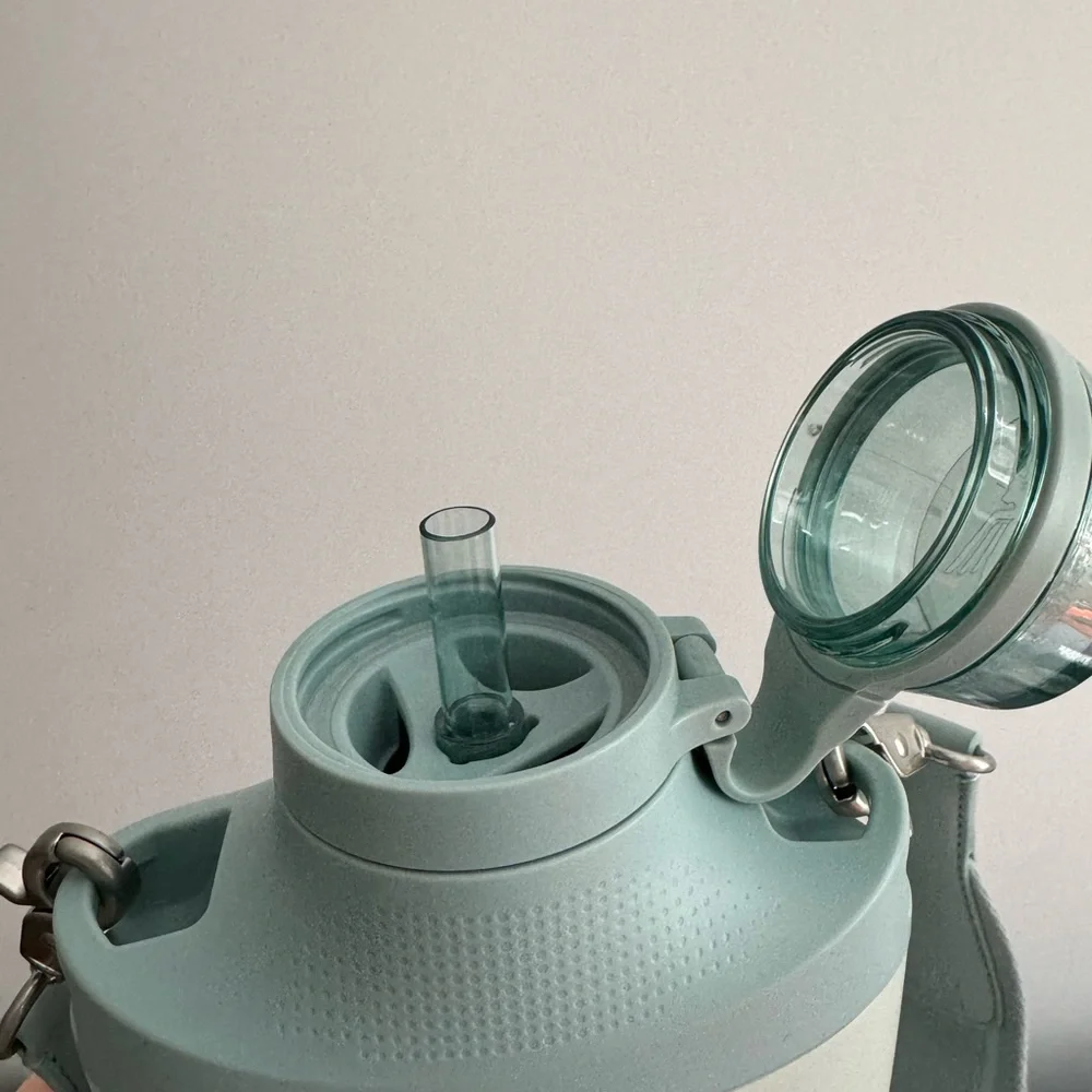 BRAND NEW Stanley Cross Bottle - Light Blue - Picture 5 of 7